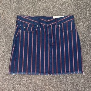 NWT American Eagle Jean skirt with Red and White Stripes